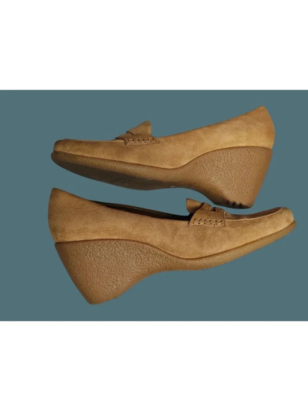 Franco Sarto Y2K Preppy Neutral Suede Penney Loafer Wedge Heel Women Size 8.5M